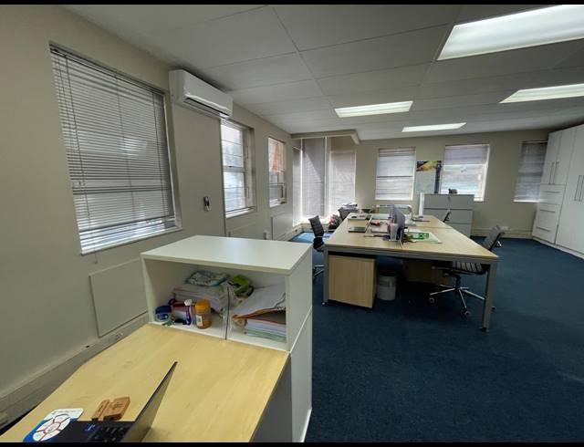103.50M² OFFICE TO LET IN RIVONIA